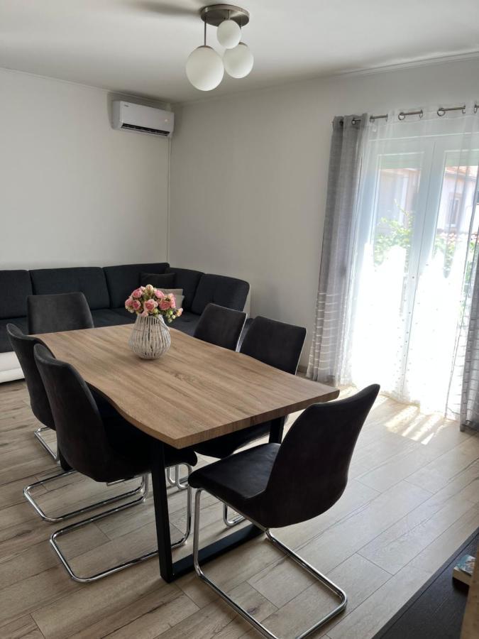 Apartment Leona & Doris 比比涅 外观 照片