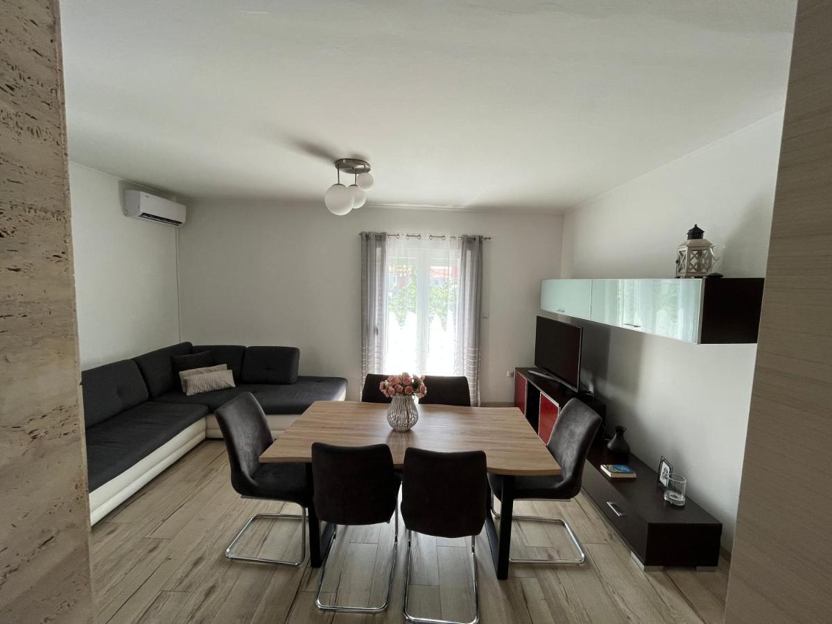 Apartment Leona & Doris 比比涅 外观 照片