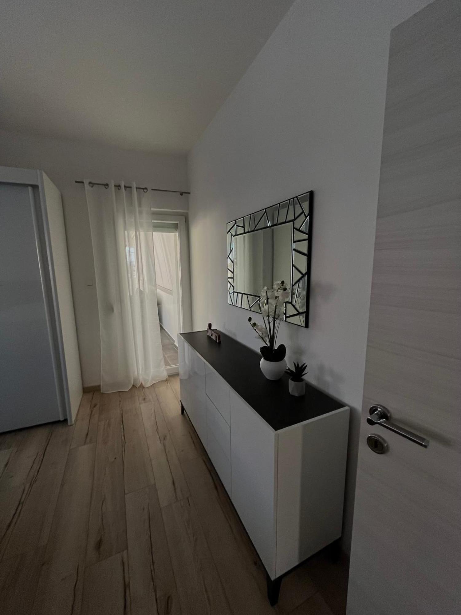 Apartment Leona & Doris 比比涅 外观 照片